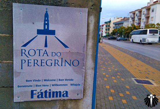 E o Caminho continua pelas ruas da cidade de Fátima... Falta muito pouco! Thumb