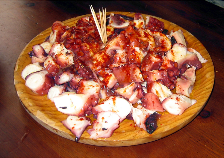 Pulpo de Melide e vinho Ribeira Pulpo de Melide e vinho Ribeira.
